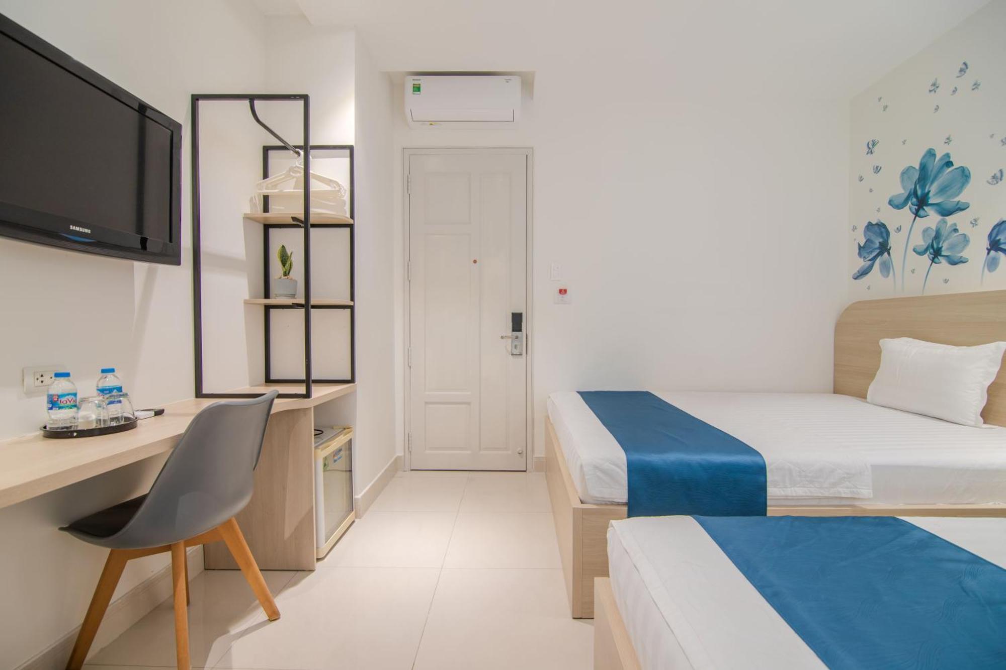 Bin Bin Hotel 6 - Near Secc D7 Хошимін Екстер'єр фото