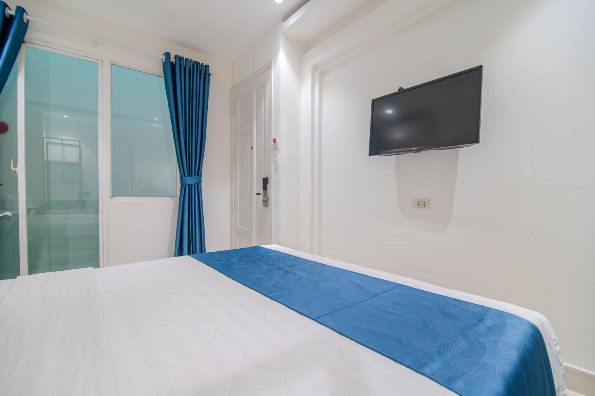 Bin Bin Hotel 6 - Near Secc D7 Хошимін Екстер'єр фото