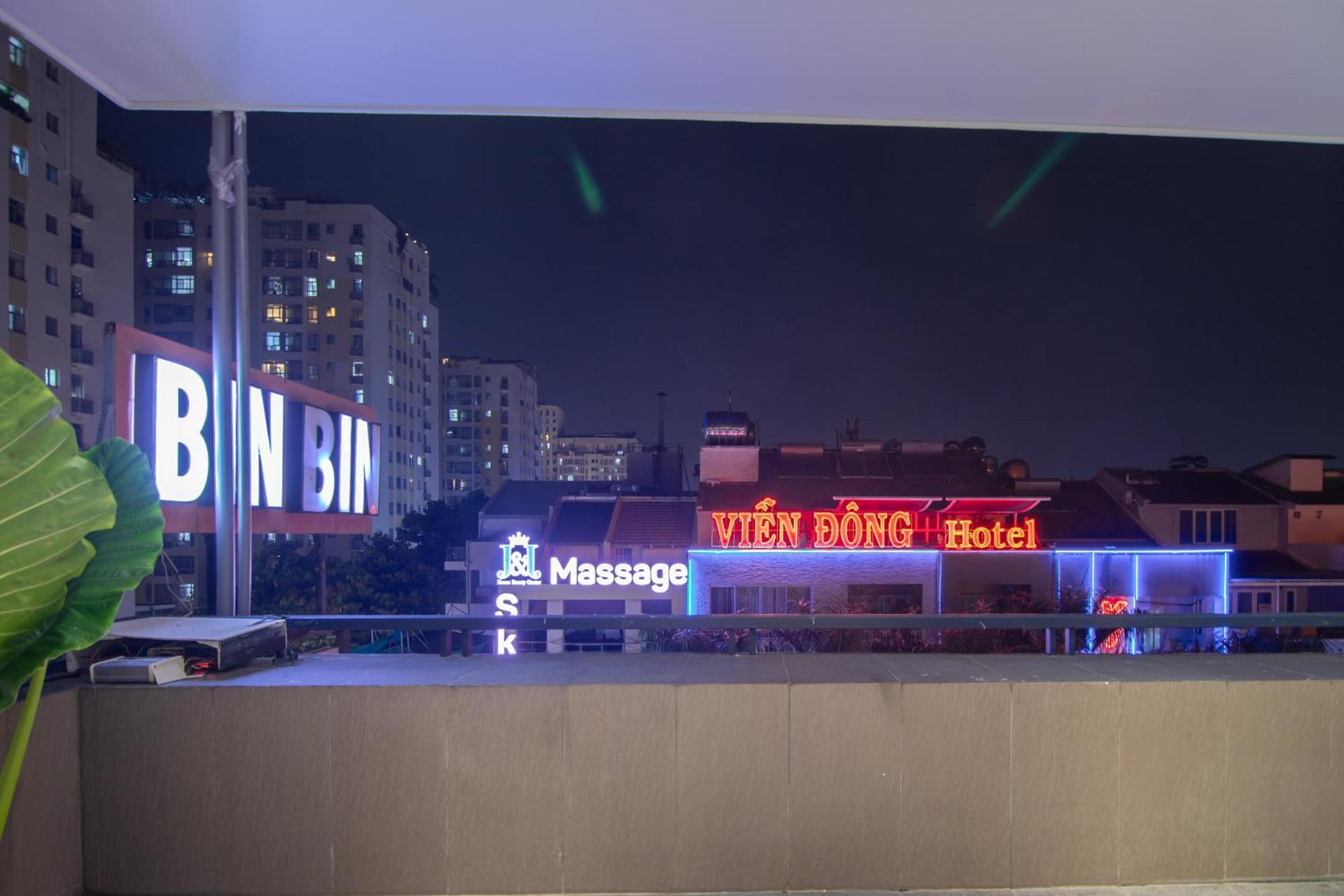 Bin Bin Hotel 6 - Near Secc D7 Хошимін Екстер'єр фото